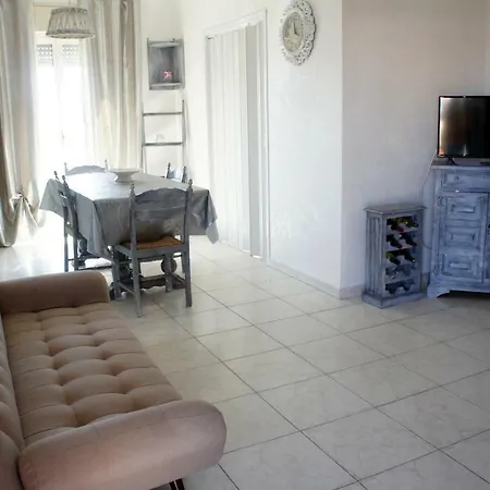 Bouganville Apartment San Leone